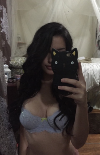 Cherche nude avec des filles
