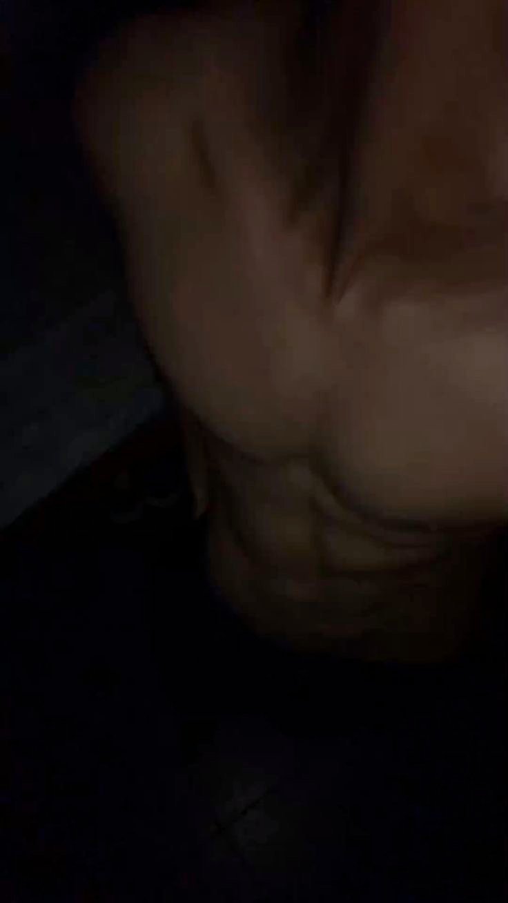 Bite de 19cm qui attend plus que de voir de la bonne chatte